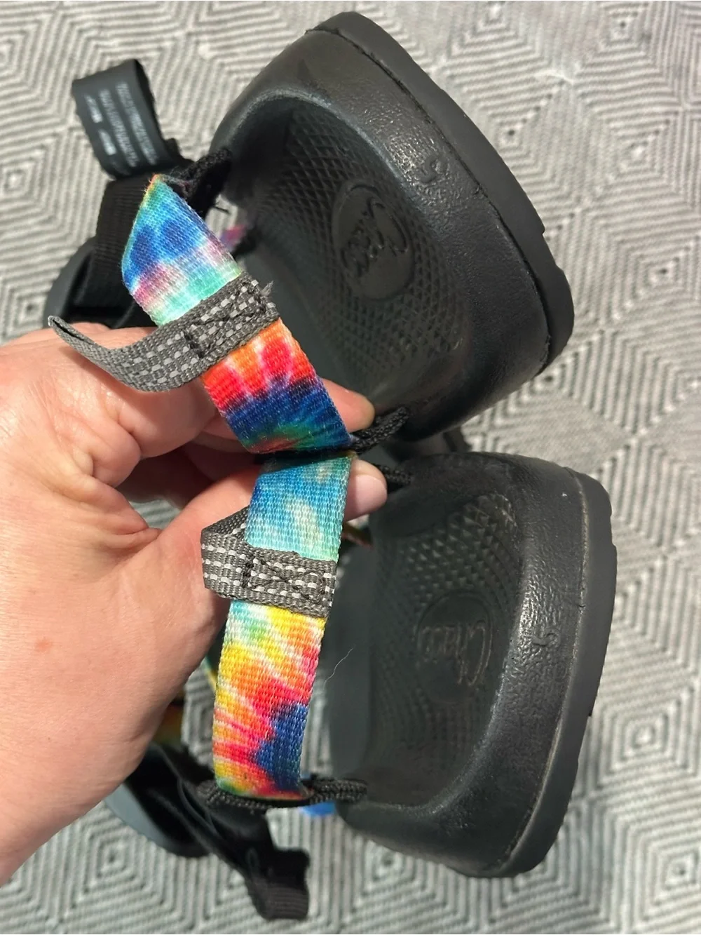 Chaco Kids Z/1 EcoTread Tie Dye Sandals Size 5 Rainbow Strappy